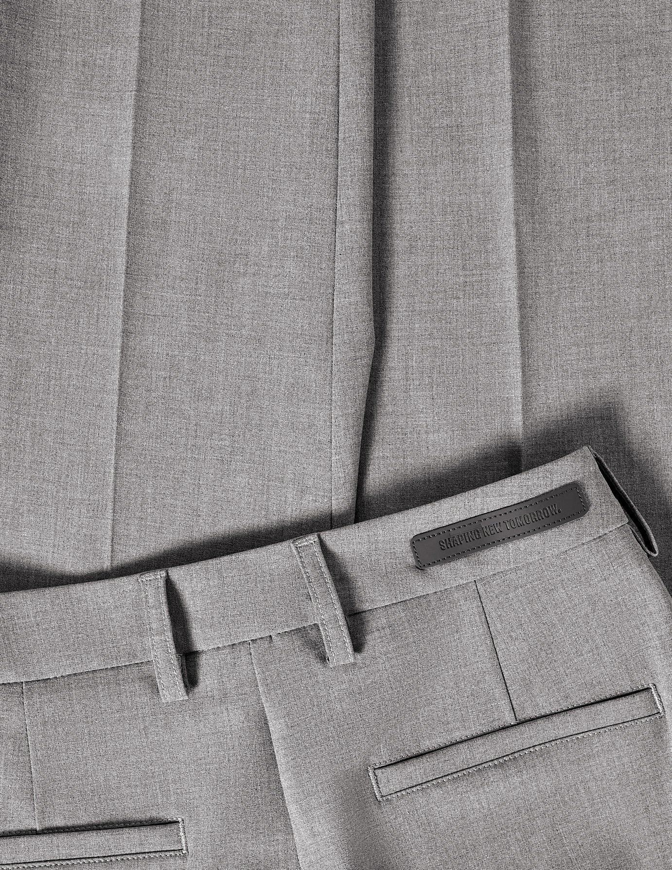 Essential Pants Tapered Cloud Grey